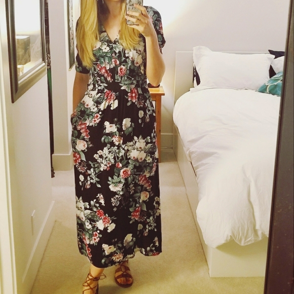 Long Floral Dress - 4 - Picture 5 of 6